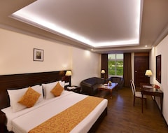 Hotel Keshav Clarks Inn Gadag (Gadag, India)