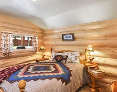 Toàn bộ căn nhà/căn hộ Rustic Adventure W/ Historic Log Cabin / Forest Views / 20 Minutes From Flagstaff (Bellemont, Hoa Kỳ)