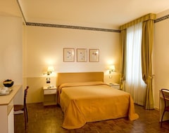 Hotel Fonte Boiola (Sirmione, Italy)