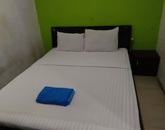 Hotel OYO 93295 Wisma Aluh Ambak (Tanah Laut, Indonezija)