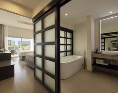Hotelli Hideaway At Royalton Blue Waters, An Autograph Collection All-Inclusive Resort - Adults Only (Falmouth, Jamaika)