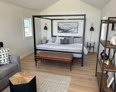 Entire House / Apartment Lovely Glamping Tent On Private Sandy Beach (Levan, USA)