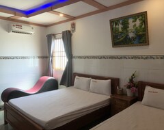 Hotelli Hoa Ban Hotel (Thuan An, Vietnam)