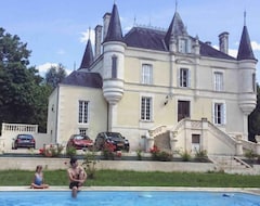 Pensión Brillere Castle (Verrières, Francia)