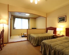 Hotel Monte Rosa (Kamikawa, Japonya)