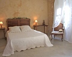 Toàn bộ căn nhà/căn hộ Gorgeous Authentic 17Th Post Relay Property In Provence - (Le Thor, Pháp)