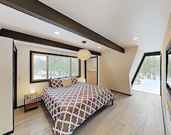 Casa/apartamento entero Remodeled Tahoe Donner - Near Epic Amenities 3 Bedroom Cabin (Calpine, EE. UU.)