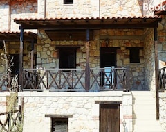 Koko talo/asunto Petrino (Vourvourou, Kreikka)