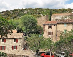 Toàn bộ căn nhà/căn hộ Picturesque House In An Idyllic Wine-Growing Village (Laurens, Pháp)