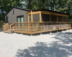 Entire House / Apartment Secluded Hunting & Fishing Cabin In The Woods - Osceola, Mo (Osceola, USA)