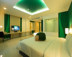 Hotel Sleep With Me Design (Patong Beach, Thailand)