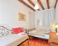 Khách sạn 2 Bedroom Accommodation In Venezia Ve (Venice, Ý)