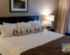 Resort Charming Copeland 1-bed Condo + Patio + Hot Tub (Edgar, Canada)