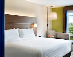 Hotel Holiday Inn Express & Suites Bloomington W - Mall Area (Bloomington, USA)