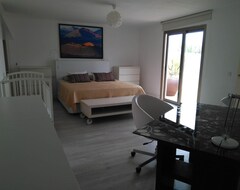 Casa/apartamento entero Villa moderna y espaciosa en Famara con piscina privada y vistas al mar (Teguise, España)