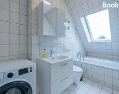 Cijela kuća/apartman Edle Dg Maisonette Mit Balkon, Wohnzimmer, Arbeitszimmer, Waschmaschine, Top Ausstattung, Zentral (Fürstenwalde, Njemačka)