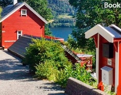 Entire House / Apartment Holiday Home Bruvik (Masfjorden, Norway)