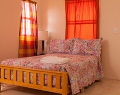 Khách sạn Caribbean Holiday Apartments (St. John´s, Antigua and Barbuda)