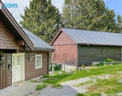 Entire House / Apartment Awesome Home In Frde With 4 Bedrooms (Førde, Norway)