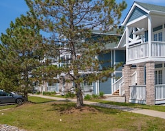 Toàn bộ căn nhà/căn hộ Horseshoe Valley Suites - The Pine (Shanty Bay, Canada)