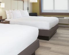 Khách sạn Holiday Inn Express & Suites Moncton, An Ihg Hotel (Moncton, Canada)