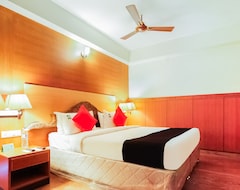 Khách sạn Capital O 61144 Hotel Raj (Tiruchendur, Ấn Độ)