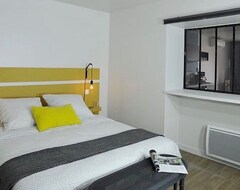 Casa/apartamento entero Charming Apartment On The Drc With Terrace In Residence In Quiet Jonzac (Jonzac, Francia)