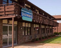 Khách sạn Shadowbrook Inn And Resort (Tunkhannock, Hoa Kỳ)