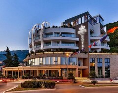 Khách sạn Boutique Hotel Imperial (Budva, Montenegro)