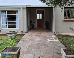 Casa/apartamento entero Burnbrae Farmhouse (6 B/rooms With Pool) (Himeville, Sudáfrica)