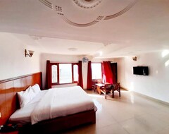 Khách sạn Surya Regency (Kasauli, Ấn Độ)