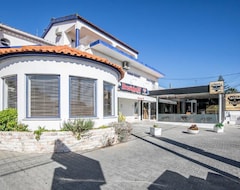 Otel Residencial Lareira do Pinheirinho (Charneca de Caparica, Portekiz)