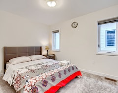 Toàn bộ căn nhà/căn hộ A King And 3 Queen Beds In 4 Bedrooms, Good Sleep For 8 (Cambridge, Canada)