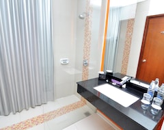 Quest Hotel Simpang Lima - Semarang by ASTON (Semarang, Endonezya)