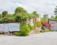 Toàn bộ căn nhà/căn hộ La Maison Du Fort De Fontain (Fontain, Pháp)