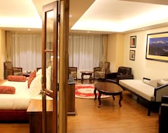Hotel Crescent Resort (Darjeeling, India)