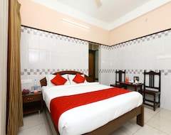 Khách sạn OYO 3468 Hotel Arunachala (Puducherry, Ấn Độ)