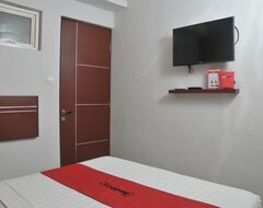 Khách sạn Reddoorz Plus @ Cakranegara (Mataram, Indonesia)