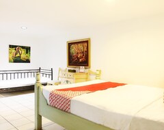 Hotel OYO 156 Wirasamala Villa (Bogor, Indonesia)