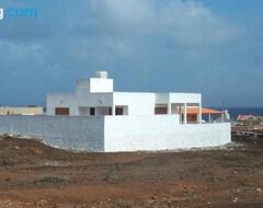 Tüm Ev/Apart Daire Calhau Sandy Beach (Mindelo, Cape Verde)