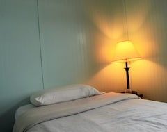 Casa/apartamento entero New Listing! Poplar Street Cottage - Wrap Yourself In Comfort! (Leon, EE. UU.)