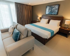 Hotel Solitude Acacia Resort (Mabini, Filipini)