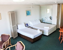 Khách sạn Equinox Resort (Surfers Paradise, Úc)