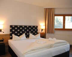 Hotel Resort Schrofenblick (Mayrhofen, Austria)