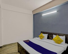 Spot On 78763 Raj Hotel Vip (Noida, India)