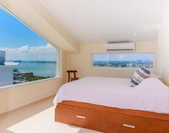 Tüm Ev/Apart Daire Oceanfront Penthouse On Cancun Beach W/amazing View! Steps To Beach & Nightlife (Cancun, Meksika)