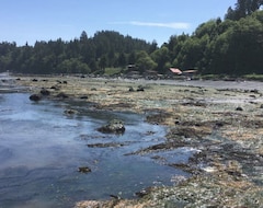 Hotel Beach Front Family Tent Camping On The Strait Of Juan De Fuca - Beautiful Pnw (Port Angeles, USA)