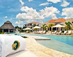 Hotel Golden Bear Lodge (Playa Bávaro, República Dominicana)
