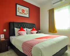 Hotel OYO 721 Sulaiman Residence Syariah (Padang, Indonesia)