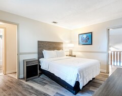 Hotel Gull Harbor 112, 2 Bedrooms, Pool Access, Gulf Views, Sleeps 4 (North Redington Beach, USA)